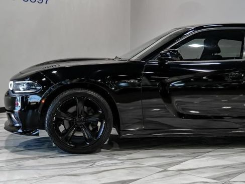 Used 2017 Dodge Charger R/T RWD image 15