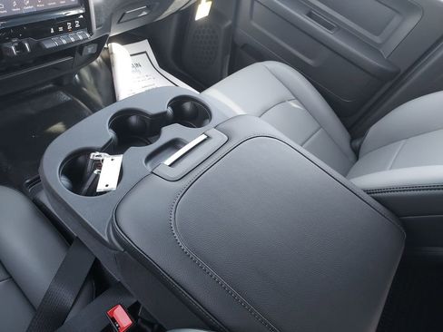 New 2026 RAM 2500 Tradesman AWD/4WD image 27