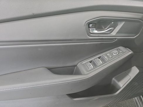 Used 2025 Honda Accord Sport image 24
