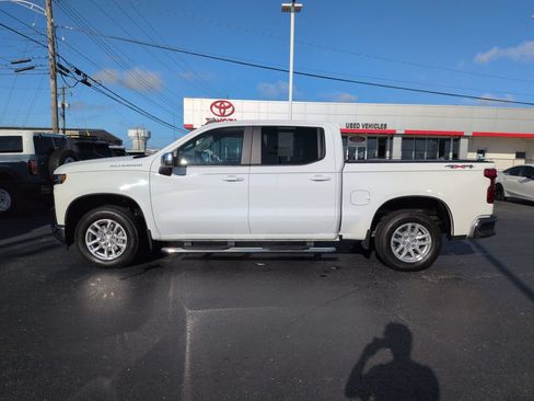 Used 2020 Chevrolet Silverado 1500 LT w/ All-Star Edition AWD/4WD image 2