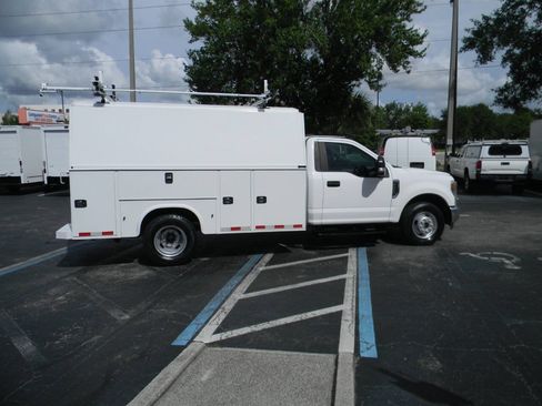 Used 2022 Ford F350 XL w/ Power Equipment Group RWD image 3