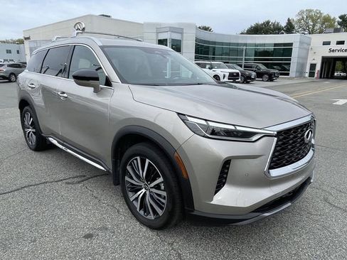 Certified 2025 INFINITI QX60 Sensory AWD/4WD image 3