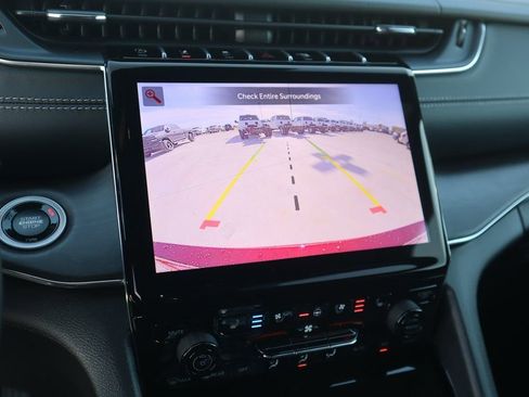 New 2025 Jeep Grand Cherokee L Overland w/ Luxury Tech Group IV image 6