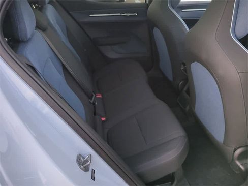 New 2025 Volvo EX30 Plus w/ Climate Package image 13