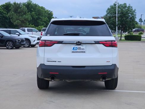 Used 2023 Chevrolet Traverse RS AWD/4WD image 6