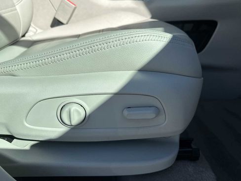 Used 2022 GMC Terrain Denali w/ Denali Premium Package image 29