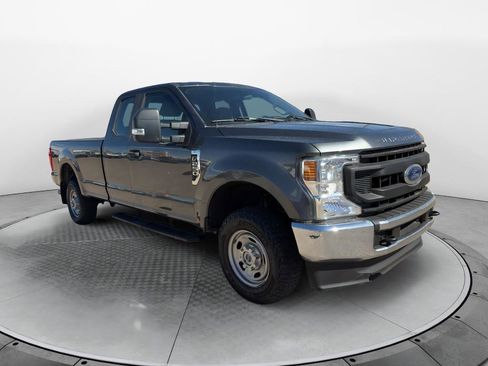 Used 2020 Ford F250 XL w/ Power Equipment Group image 3