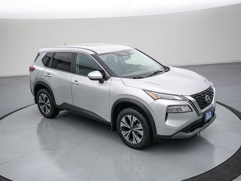 Used 2023 Nissan Rogue SV AWD/4WD image 3