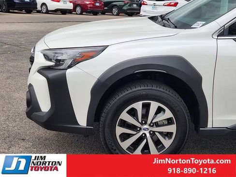 Used 2024 Subaru Outback Premium AWD/4WD image 8