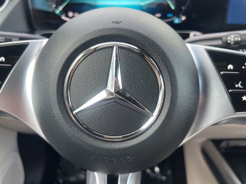 Used 2025 Mercedes-Benz GLA 250 4MATIC image 54