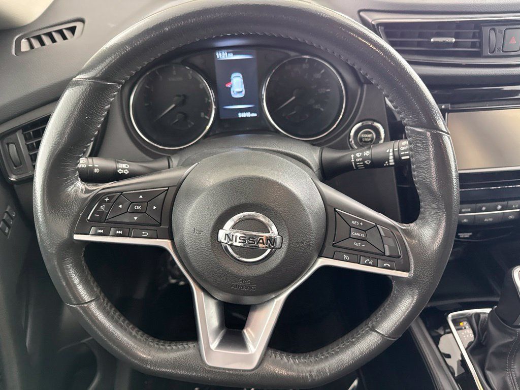 Used 2017 Nissan Rogue SL w/ SL Premium Package AWD/4WD image 26