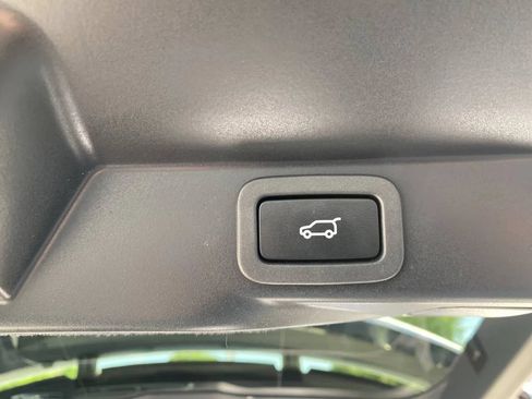Used 2019 Land Rover Range Rover Sport HSE AWD/4WD image 7