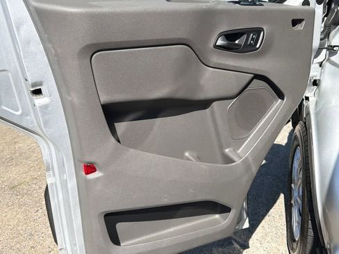 Used 2024 Ford Transit 350 XLT image 11