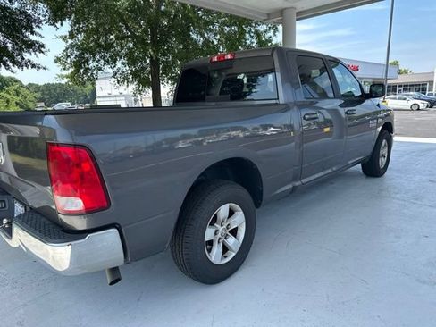 Used 2019 RAM 1500 Classic SLT RWD image 3