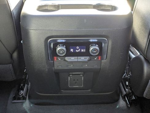 New 2026 GMC Yukon AT4 w/ AT4 Premium Plus Package image 34