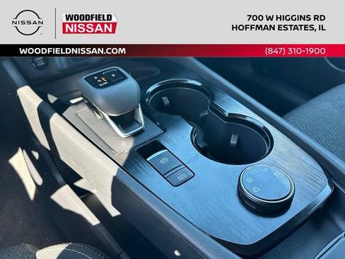 Certified 2024 Nissan Rogue SV AWD/4WD image 32