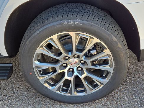 New 2026 GMC Yukon Denali AWD/4WD image 7