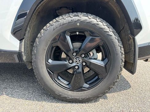 Used 2019 Toyota RAV4 XSE AWD/4WD image 6