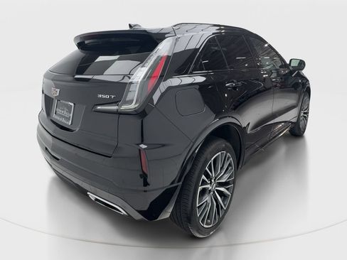 Used 2025 Cadillac XT4 Sport FWD image 7