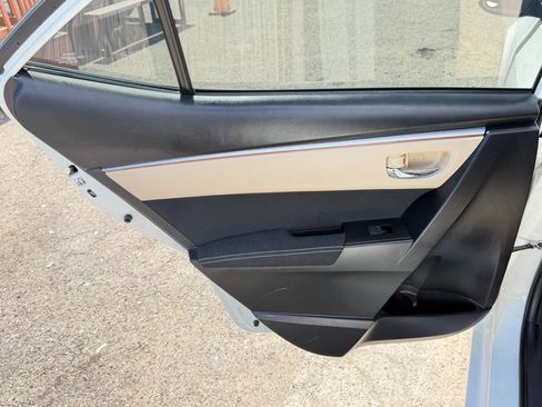 Used 2015 Toyota Corolla LE FWD image 30