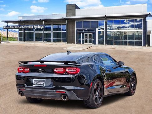 Used 2022 Chevrolet Camaro LT RWD image 5