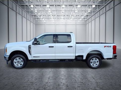 Used 2025 Ford F250 XLT w/ FX4 Off-Road Package AWD/4WD image 12