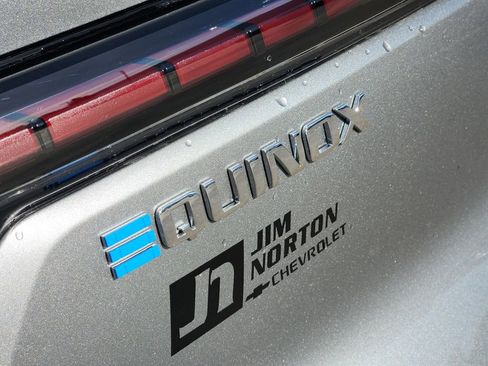 New 2026 Chevrolet Equinox EV LT image 7