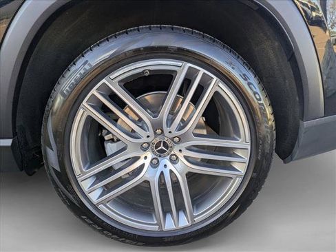 Used 2022 Mercedes-Benz GLS 450 4MATIC image 25