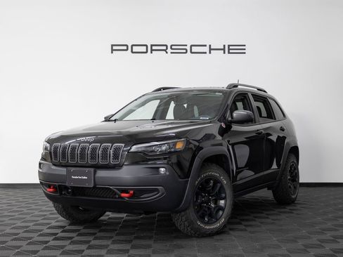 Used 2020 Jeep Cherokee Trailhawk AWD/4WD image 1