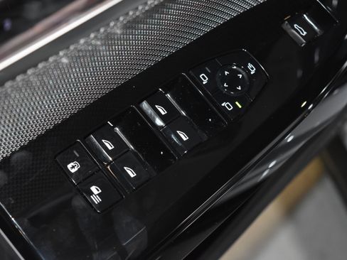 New 2026 BMW 740i xDrive w/ Executive Package image 5