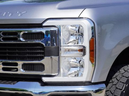 Certified 2024 Ford F350 XLT w/ 360-Degree Camera Package AWD/4WD image 4