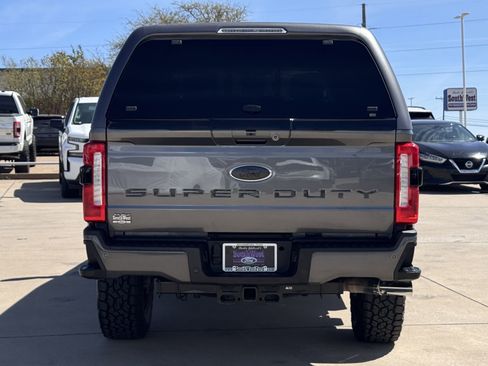 Used 2024 Ford F250 Lariat w/ Lariat Ultimate Package image 5