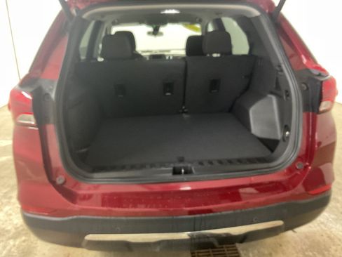 Used 2024 Chevrolet Equinox LT AWD/4WD image 7