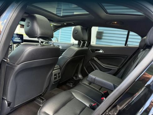 Used 2020 Mercedes-Benz GLA 250 4MATIC image 33