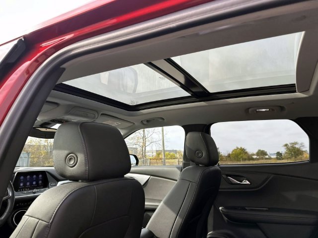 Used 2022 Chevrolet Blazer LT FWD image 15