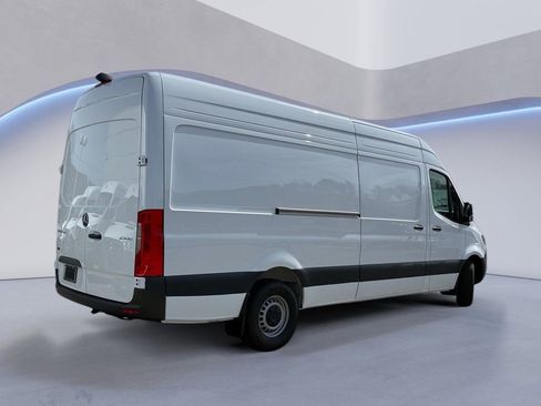 New 2026 Mercedes-Benz Sprinter 2500 image 4