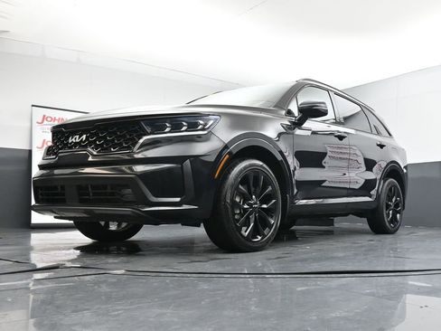 Used 2022 Kia Sorento SX image 40