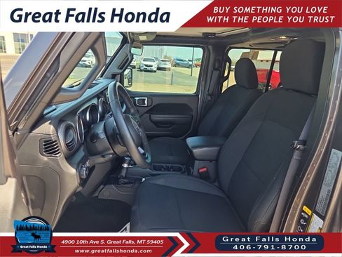 Used 2022 Jeep Wrangler Unlimited Sport AWD/4WD image 12