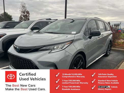 Certified 2025 Toyota Sienna XSE image 4
