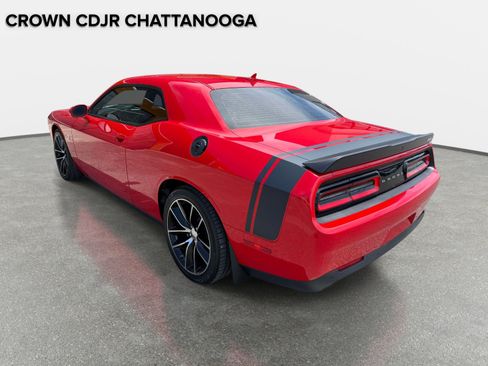 Used 2016 Dodge Challenger R/T Scat Pack RWD image 3