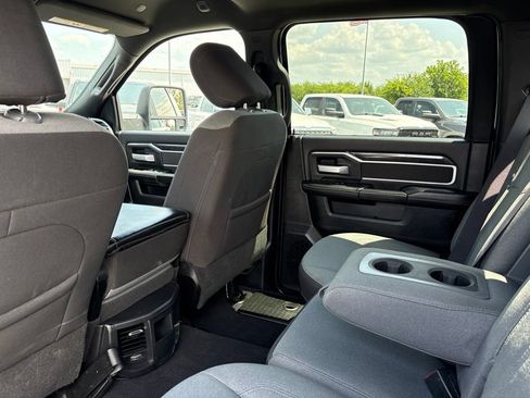 Used 2024 RAM 3500 Big Horn AWD/4WD image 25