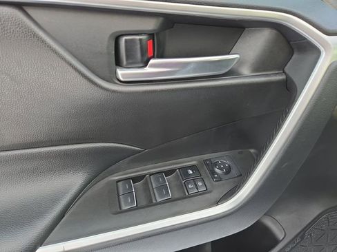 Used 2023 Toyota RAV4 XLE image 17