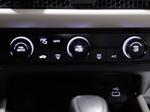 Certified 2024 Honda HR-V LX image 29