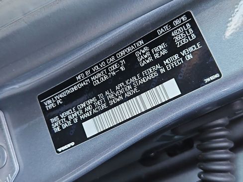 Used 2017 Volvo S60 T5 Inscription image 34