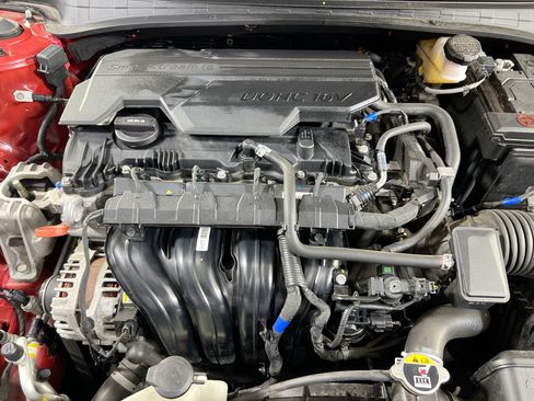 Used 2023 Hyundai Elantra SEL w/ Cargo Package FWD image 27