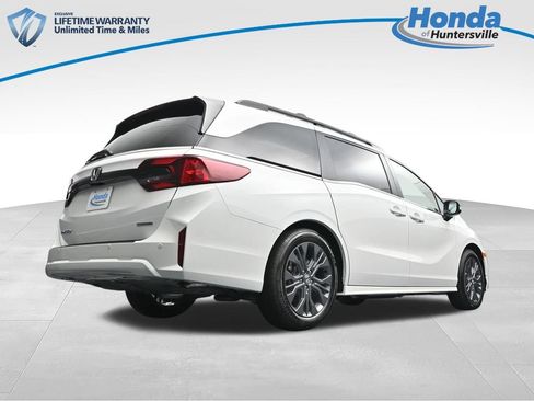 New 2026 Honda Odyssey Touring image 32