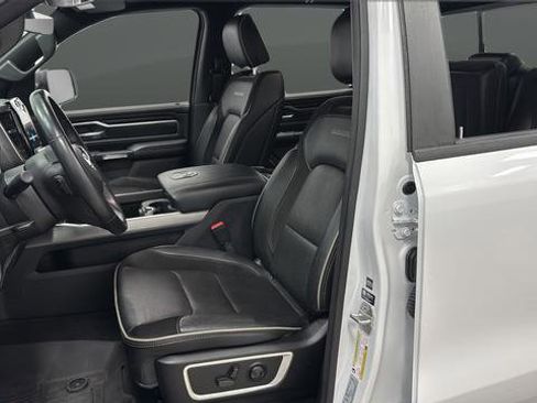Used 2023 RAM 1500 Laramie AWD/4WD image 9