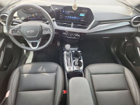 Used 2024 Chevrolet Trax ACTIV w/ Sunroof Package FWD image 20