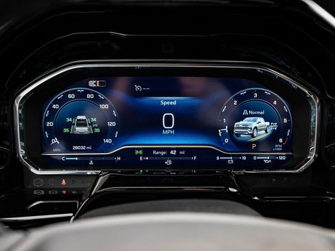 Used 2024 Chevrolet Silverado 1500 RST w/ Z71 Off-Road Package image 28