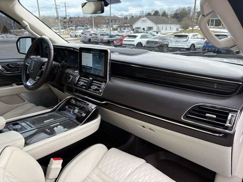 Used 2021 Lincoln Navigator L Black Label w/ Special Edition Package image 43